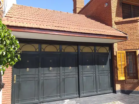 Casa en Venta en Temperley, USD 380.000