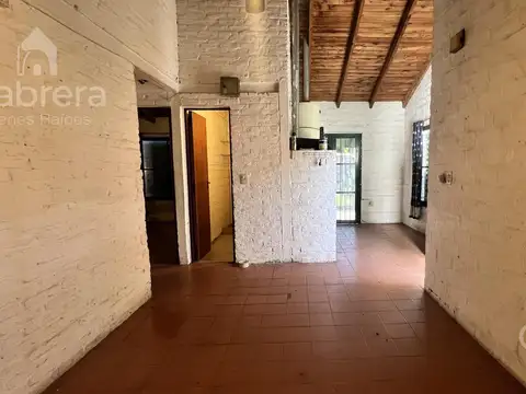 Casa 3 ambientes con 1 baño