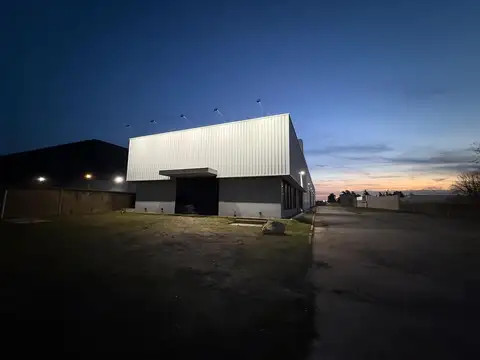 Galpon en Alquiler 41  mts Frente