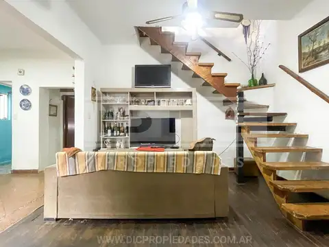 Depto Tipo Casa 4 ambientes con 1 baño