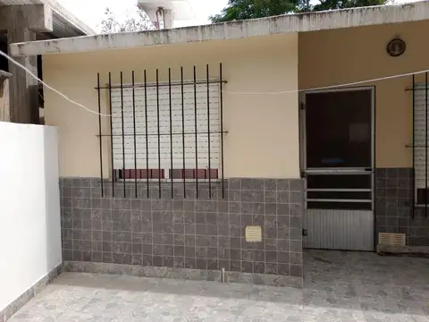 Casa en venta - 2 dormitorios 1 baño - 95mts2 - San Clemente del Tuyu