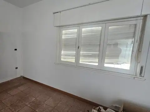 Casa 2 ambientes con 1 baño