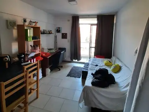 Richieri 600, Piso 2