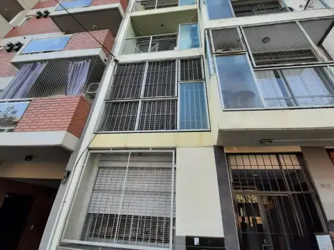 Vendo depto 1 dormitorio a Metros de la Facultad de Medicina