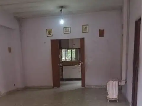 Casa en Venta con 4 cocheras