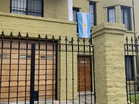 Hermosa casa en venta 6 ambientes - José c Paz