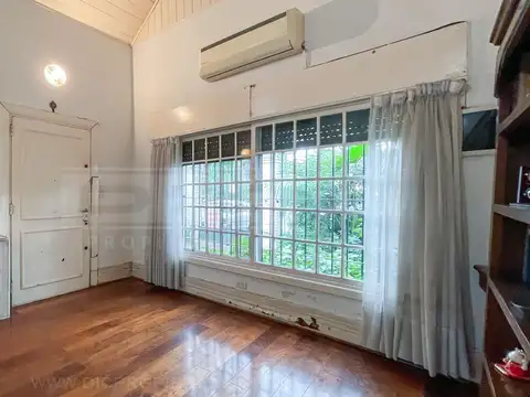 Eduardo Costa al 1500 entre Vieytes y Repetto