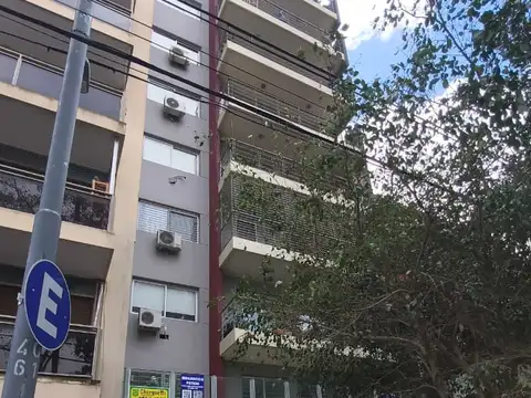 EXCELENTE SEMI PÌSO DE 3 AMB AL FRENTE C/BALCON ATERRAZADO