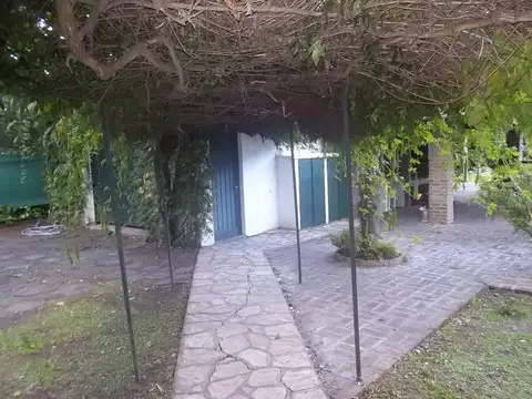 Quinta en Venta con 8 cocheras