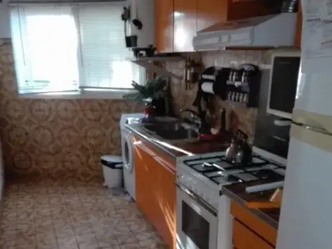 Depto 1er Piso al Fte en Venta