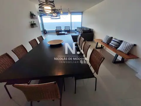 Departamento en Venta en Playa Mansa, USD 880.000