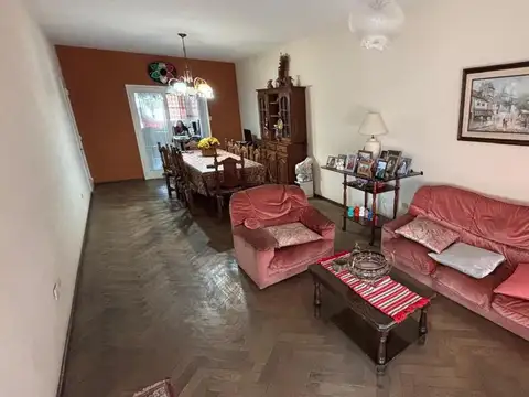 Casa en Venta en Ramos Mejia, USD 240.000