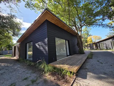 Alquiler de Local Comercial en Paseo Quinquela, Pilar