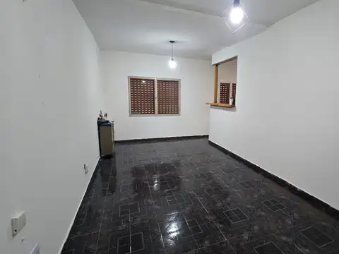 LA PRENSA 200, Piso 2 A