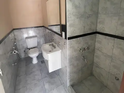 Depto Tipo Casa en Alquiler en Vicente Lopez, $ 450.000