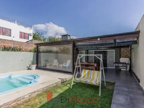 VENTA · CASA EN SAN MARTÍN · PARQUE · PISCINA