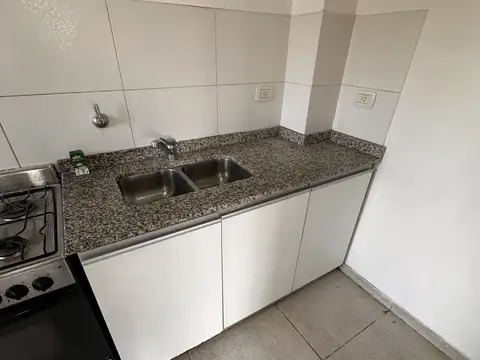 Arturo Illia 1600, Piso 2