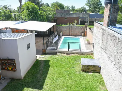 Casa en Venta de Dos Dormitorios en Alvear Arbilla 1