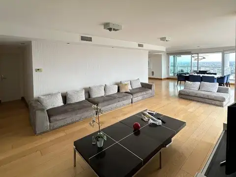 Departamento en Venta de 4 dormitorios