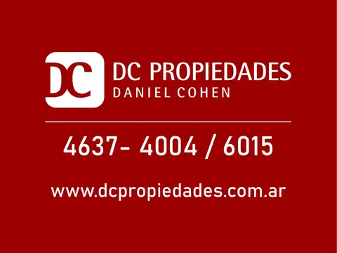 Local a La Calle de 3 Plantas, Zona Comercial