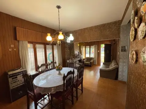 Casa en Venta en Rafael Calzada, USD 118.000