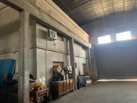 EN VENTA  GALPON CON DEPARTAMENTO Y OFICINA INTERNO EN AGUSTINA (BA)
