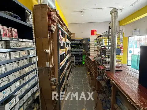 FERRETERIA EN VENTA CENTRO CIPOLLETTI