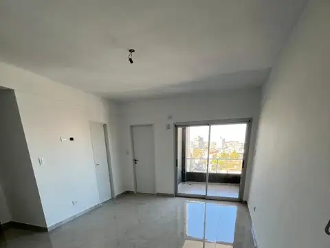 CIUDADELA. SAAVEDRA 4100. DEPTO 2 AMBIENTES AL FRENTE A ESTRENAR CON BALCON