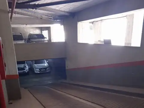 VENTA COCHERA CUBIERTA EN BELGRANO SEGURIDAD 24HS