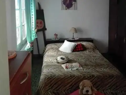 Casa 5 ambientes con 1 baño