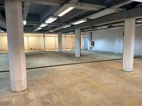 Local en Alquiler 45 años