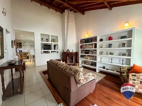 CASA 4 AMB MONTE GRANDE APTA CREDITO C/JARDIN