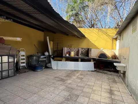 Oficina en Venta con 4 cocheras
