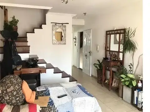 VENTA - EXCELENTE TRIPEX DE 3 AMBIENTES - HAEDO SUR