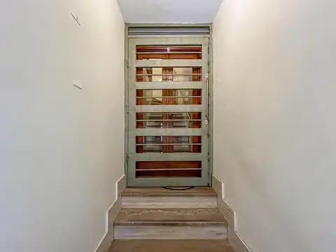 Casa 6 ambientes con 2 baños