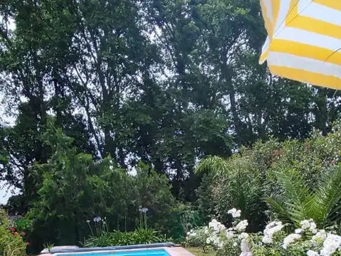 Casa 5 ambientes con 2 baños