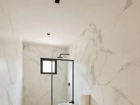 Casa 4 ambientes con 2 baños