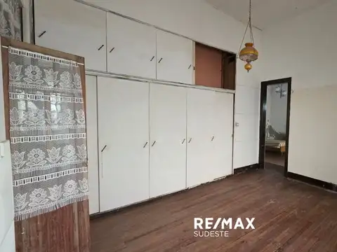 Depto Tipo Casa en Venta 60 años