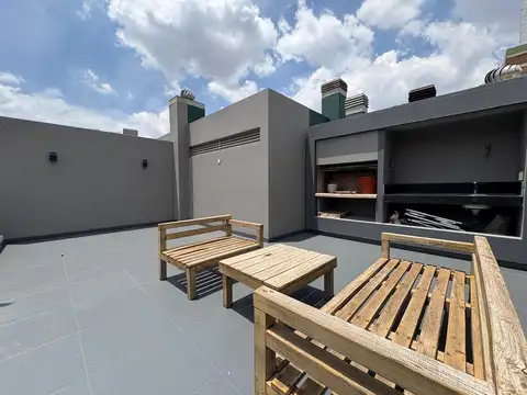 Departamento 2 ambientes con terraza y parrilla
