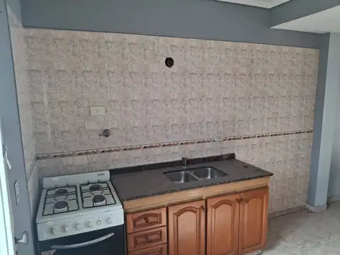 Depto Tipo Casa 3 ambientes con 1 baño