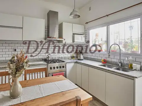 Depto Tipo Casa 4 ambientes con 1 baño