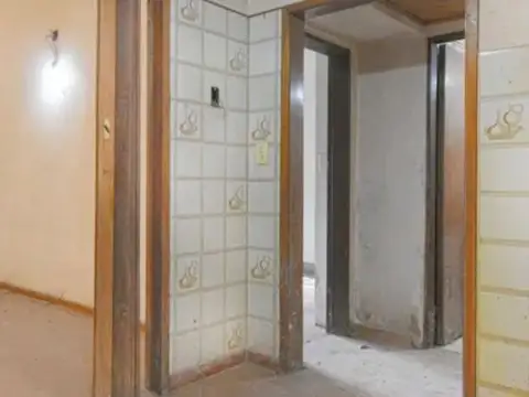 Casa 5 ambientes con 2 baños