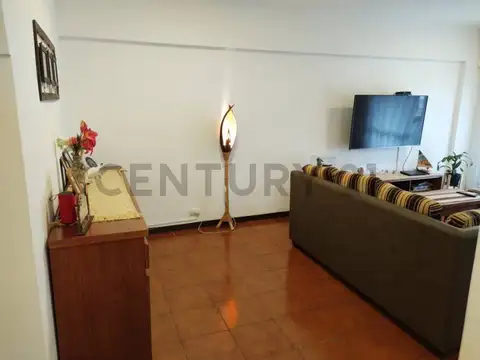 DEPARTAMENTO 4 AMBIENTES CON DEPENDENCIA Y COCHERA – MAR DEL PLATA