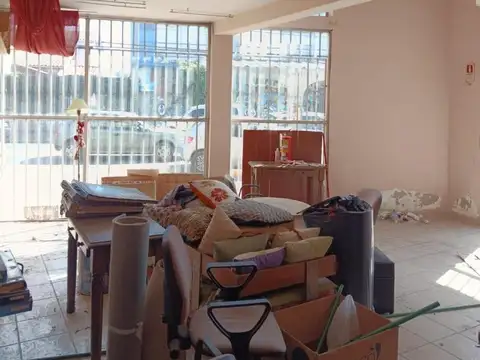 Local en Venta 40 años