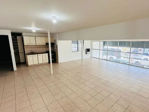 Av. Pte Juan D Peron 4400