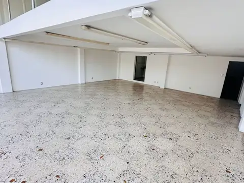 Local en Venta en Jose Clemente Paz, USD 380.000