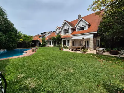 Casa en venta Martinez Libertador al Rio 4/5 dormitorios