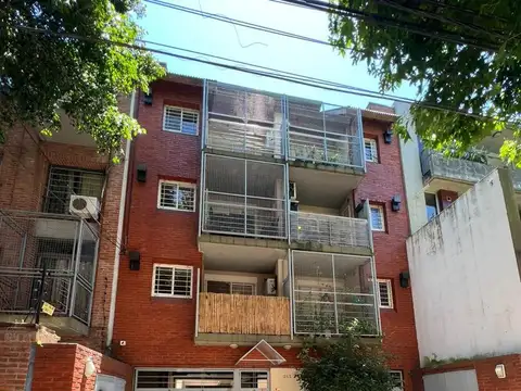 Departamento en Alquiler de 2 Ambientes con Balcon y Cochera - San Isidro
