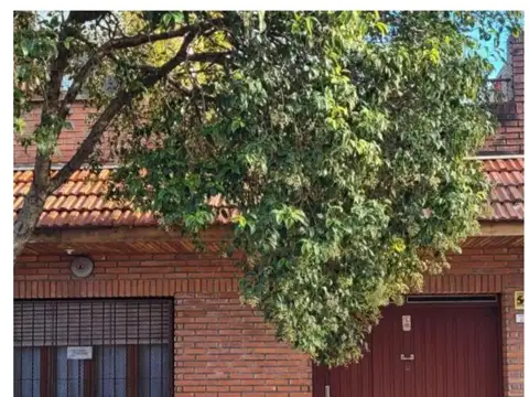 4 AMB COCHERA 146 M2 DIVINO