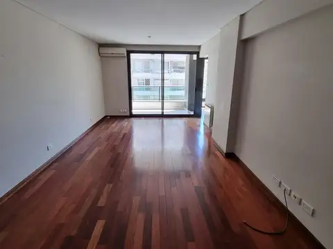 Departamento semipiso 3 dormitorios, Güemes y Oroño